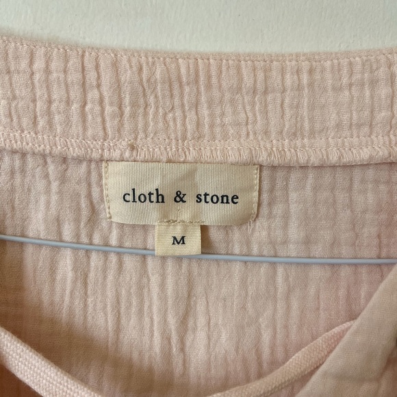 CLOTH & STONE top - size M - Anthropologie brand - EUC - Picture 2 of 2